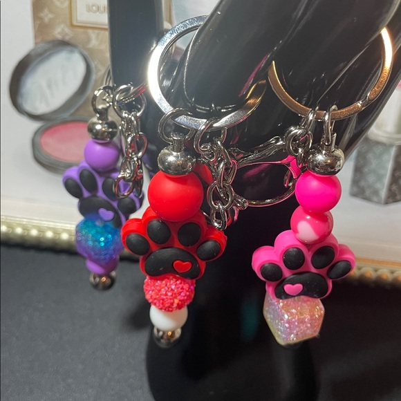 1pc Paw Print Keychain - Picture 3 of 3